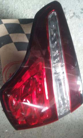 Lanterna C4 Picasso LE