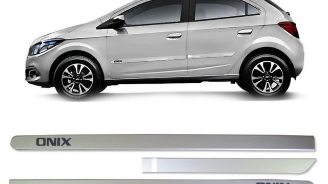 Friso Lateral Chevrolet Onix
