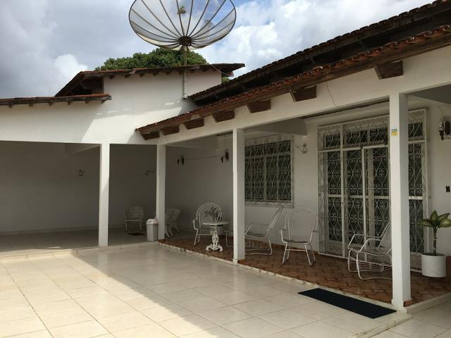 Casa ? bem localizada