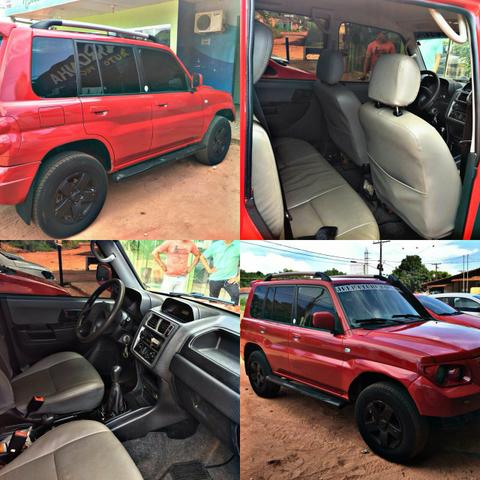 Vendo uma TR4 2007/2008, Câmbio manual ,com os 4 pneus novos , documentação tudo ok