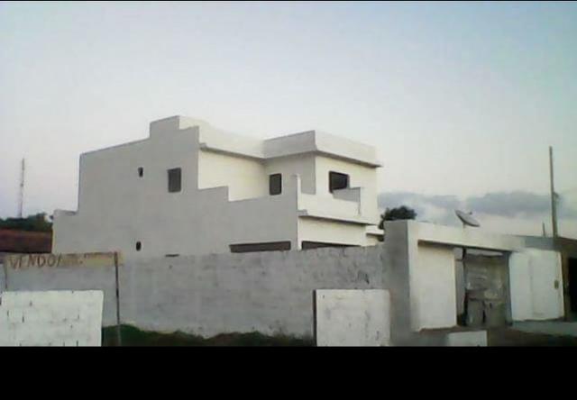 Casa situada em Riachão do Bacamarte, 4 quartos, segundo andar, a 28km de Campina Grande!