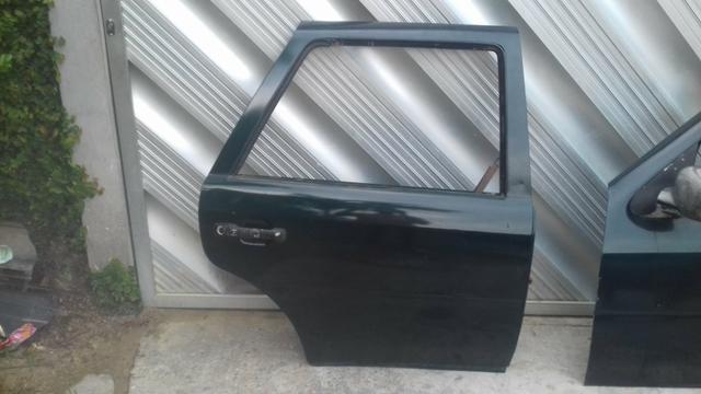Porta traseira do gol lado direito - g-2, g-3 e g-4,