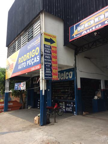 Vendo peças , acessórios, baterias e pneus para seu carro