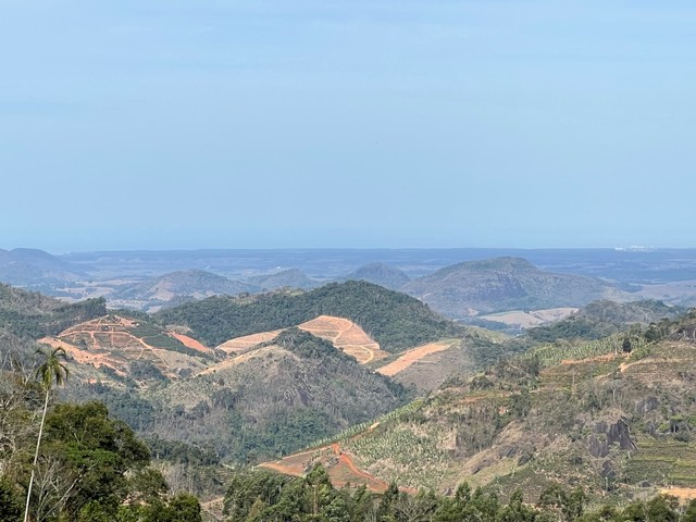 Sítio vista linda entre fundão e Santa Teresa 3 Hectares Terrenos