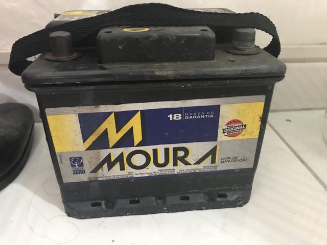 Bateria de carro Moura