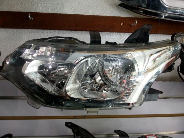 Farol Outlander 2010 Lado Esq. (Genuino Mitsubishi)