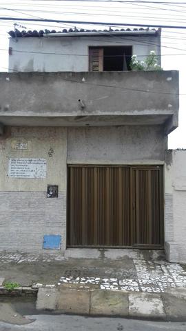 Vende-se casa Conj.Industrial