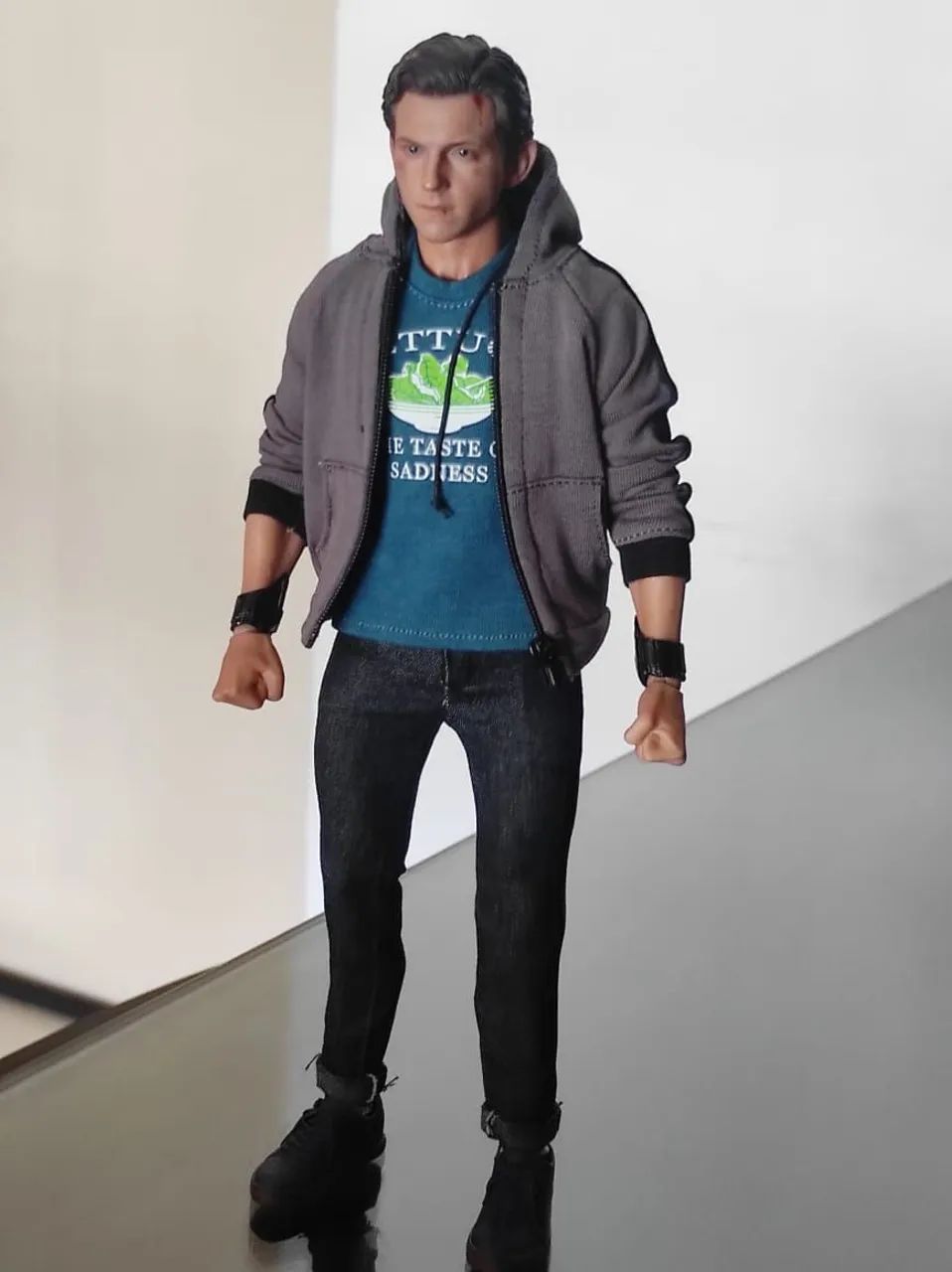 Peter Parker Guerra infinita hot toys Boneco de ação Homem Aranha Edição Especial Hobbies e