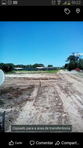 Troco terreno na praia de leste por carro