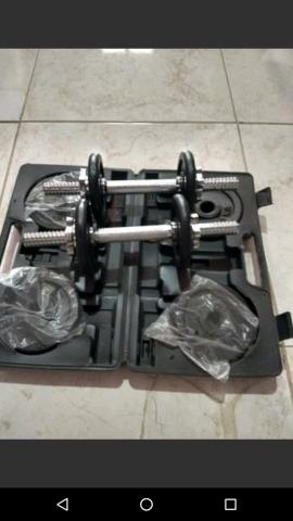 Halteres novo com pesos de 1kg e 1,5kg.