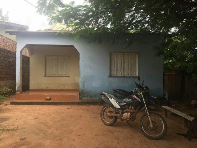 Vendo casa no Aeroporto Velho