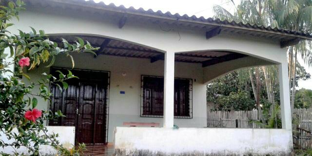 Alugo uma casa no Quinari