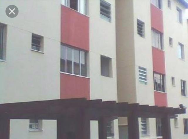 Alugo apartamento na B. dos Coqueiros!