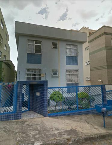 Apartamento bem amplo 3 quartos