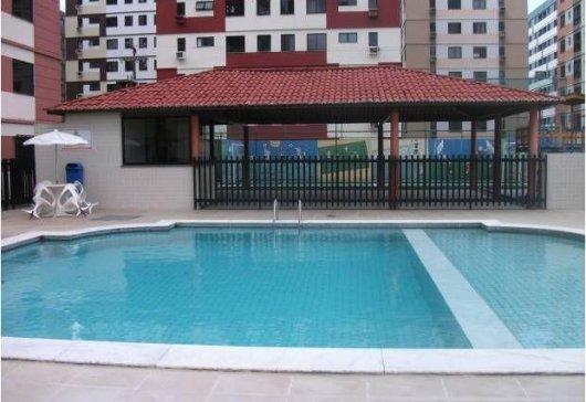 Apartamento com 2/4 sendo 1 WC ,area de servico e Varanda. 1 andar Sombra