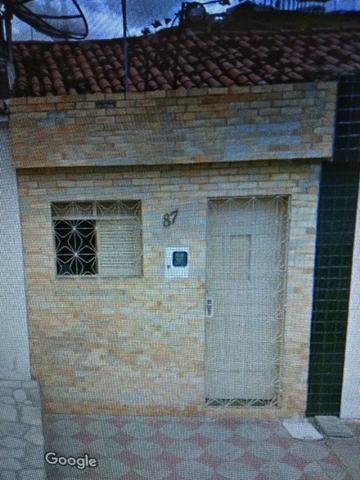 Casa a Venda com 02 quartos ,cozinha , banheiro , Area de serviço e quintal