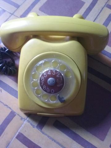 Telefone antigo