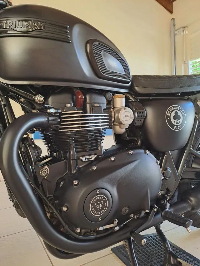 Triumph Bonneville T Ace Olx