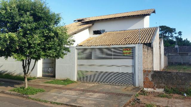 Ótima casa bem localizada no Carandá Bosque, 4 quartos