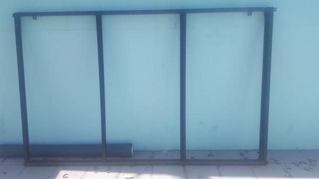 Armação para placa