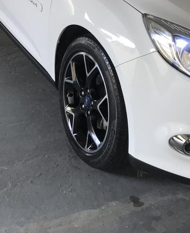 Vendo Roda aro 17 original Focus Titanium