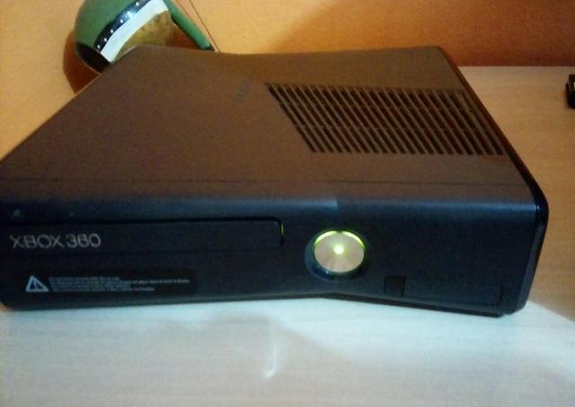 Slim com pouco tempo de uso vai na caixa e todos acessórios