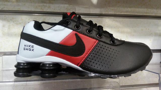 Nike Shox