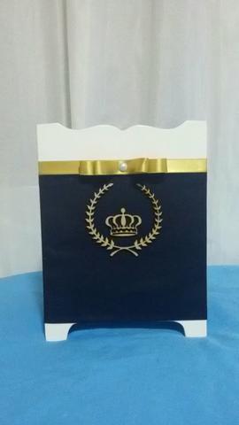 Lixeira para kit de higiene para bebê