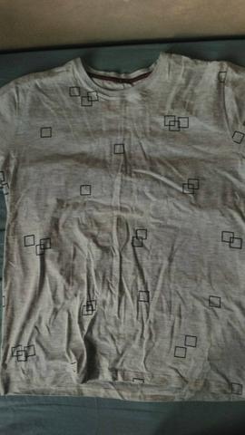 Camiseta Khelf cinza c/quadrados, tamanho G