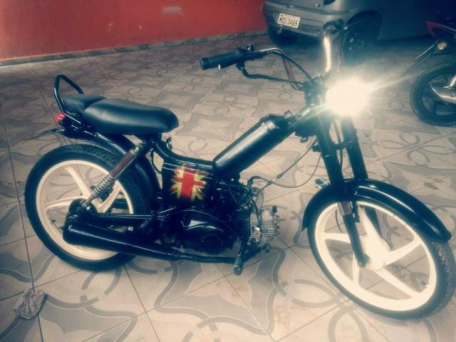 Moto 50 cc modificada