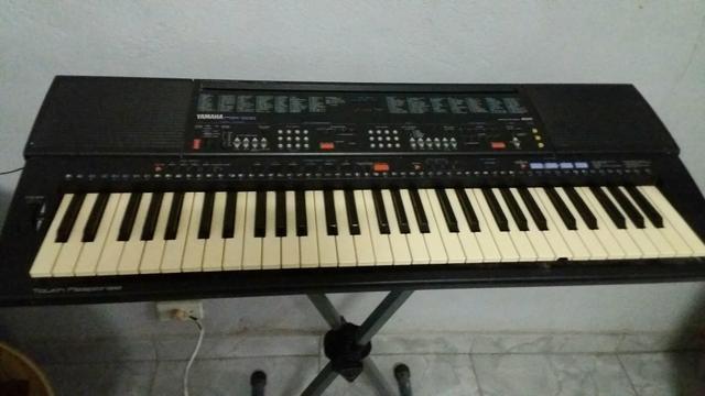 Teclado Yamanha PSR 500