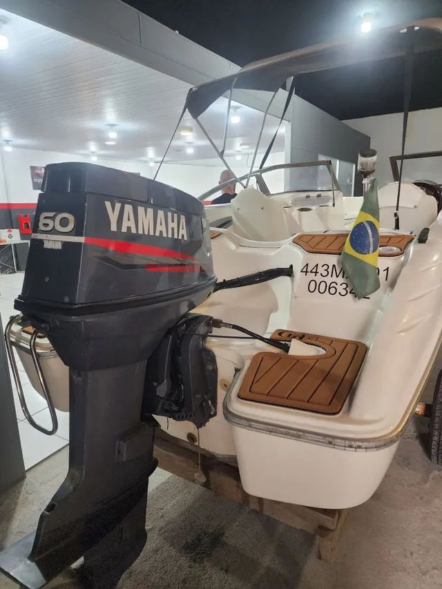 Lancha Focker Motor Yamaha Hp Barcos E Aeronaves