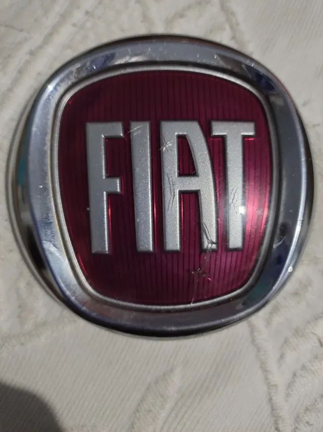 Emblema Fiat Vermelho No Brasil