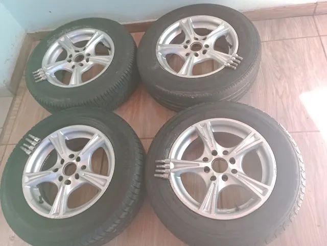 Vendo Jogo De Rodas 14 Multi Furos 4x100 E 4x108 Pneus Meia Vida