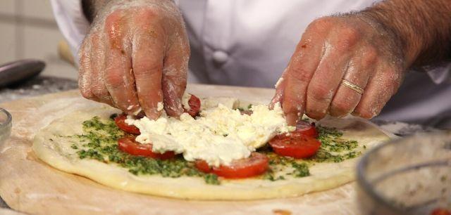 Precisa-se de Pizzaiolo com Experiencia