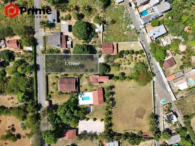 TERRENO PLANO 1150M² E VOLTADO PARA O SOL DA MANHÃ EM RUA ASFALTADA