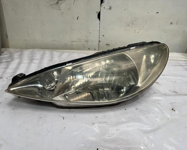 Farol peugeot 206 original 11 anúncios na OLX Brasil