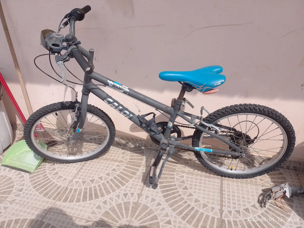 Bicicleta Hot Wheels Aro 20 No Brasil