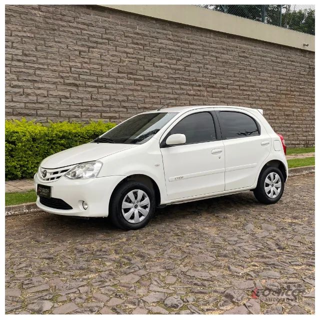 TOYOTA ETIOS Usados E Novos No RS