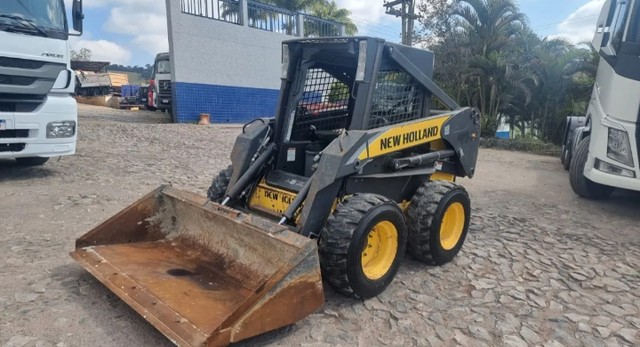 Mini P Carregadeira L New Holland M Quinas Pesadas Para