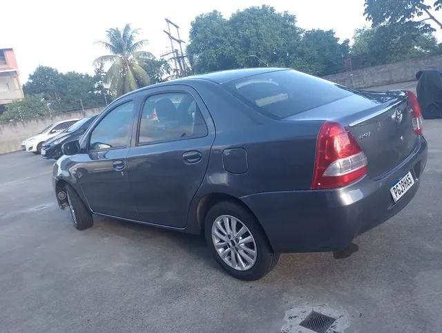 TOYOTA ETIOS XLS SEDAN 1 5 FLEX 16V 4P MEC 2013 1309770177 OLX