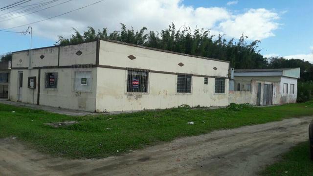 Duas casa pra vender 100 mil cel. 984599831