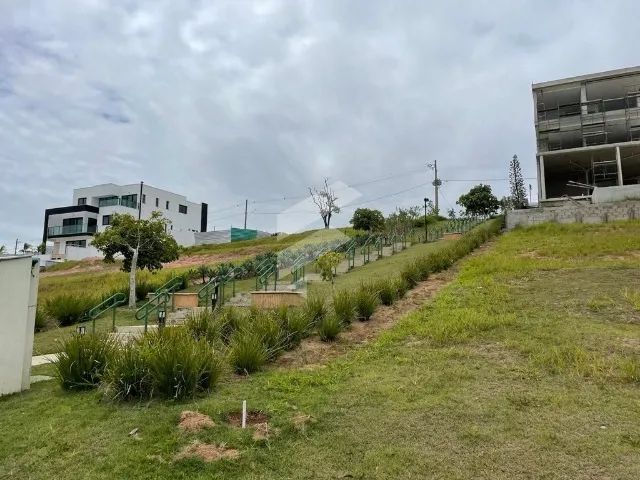 Vende Terreno de 535m² no condomínio Jardins Veneza Vila Velha