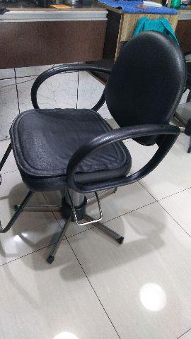 2 cadeiras para salão ou barbearia