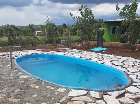 Piscina De Fibra X Rea Externa No Brasil