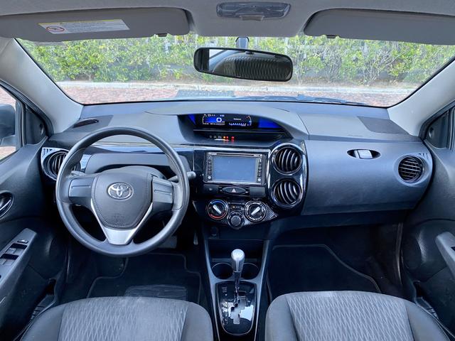 Toyota Etios Sedan 1.5 Aut. 2018 EXTRA!!! - Foto 8