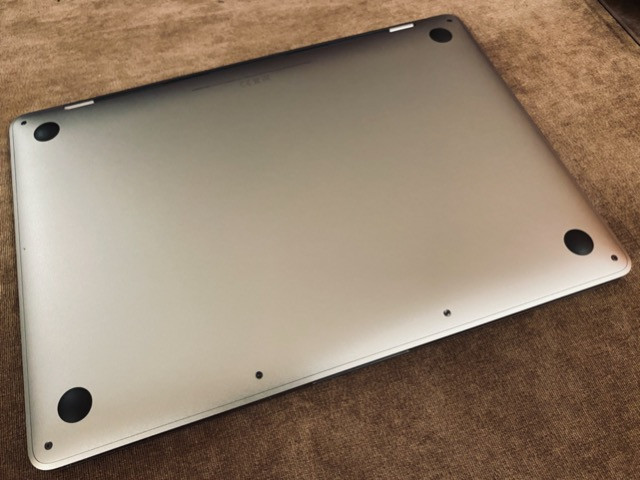 Macbook Pro 2019 13.3" i5 128GB ssd Extras Teclado PT Touchbar Top - Foto 4