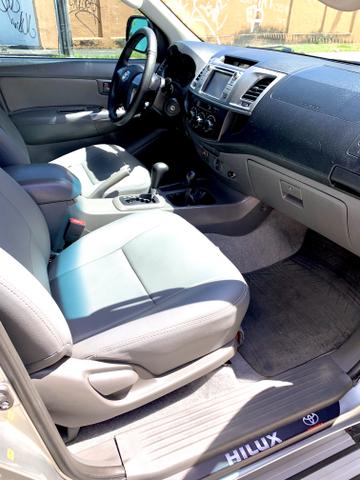 Toyota Hilux SR 15/15 pneus novos Completa!!! - Foto 7
