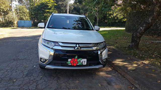 Outlander diesel 2.2 4x4 2016 automática