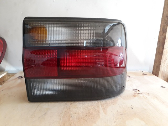Lanterna Renault 19 Hatch 1992/ Original